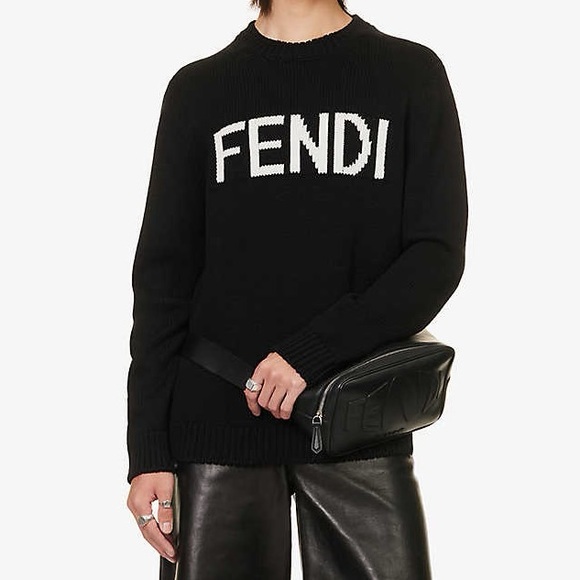 FENDI Logo Sweater Size Small - Picture 6 of 6